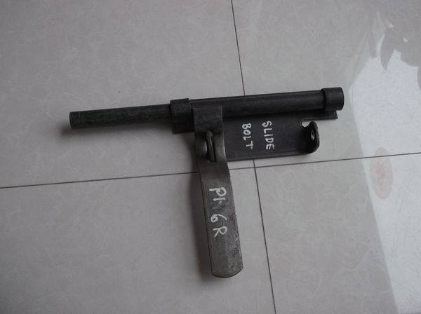 Padlockable barrel bolt – Bolts