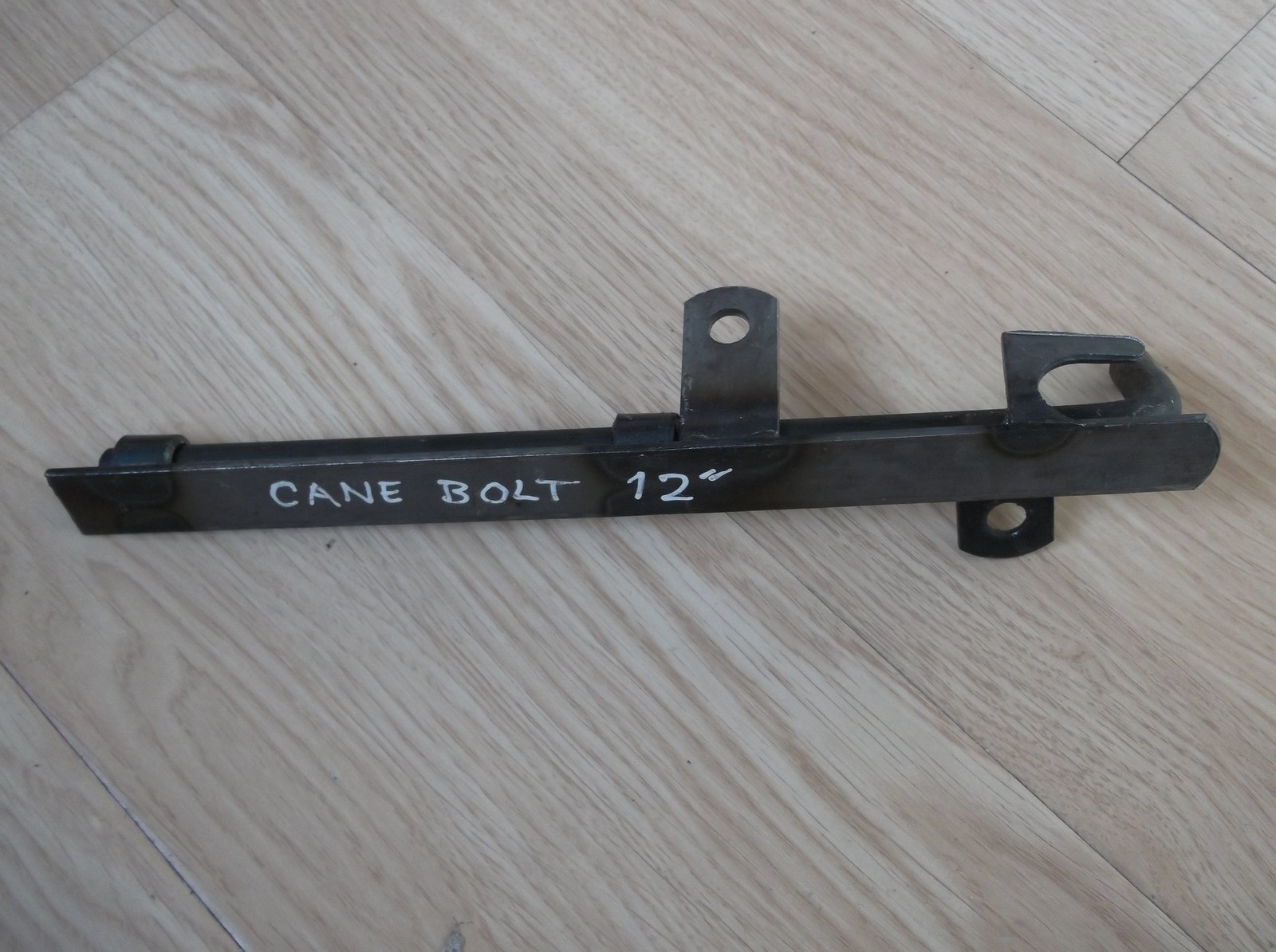 Cane bolt 12 in – Bolts